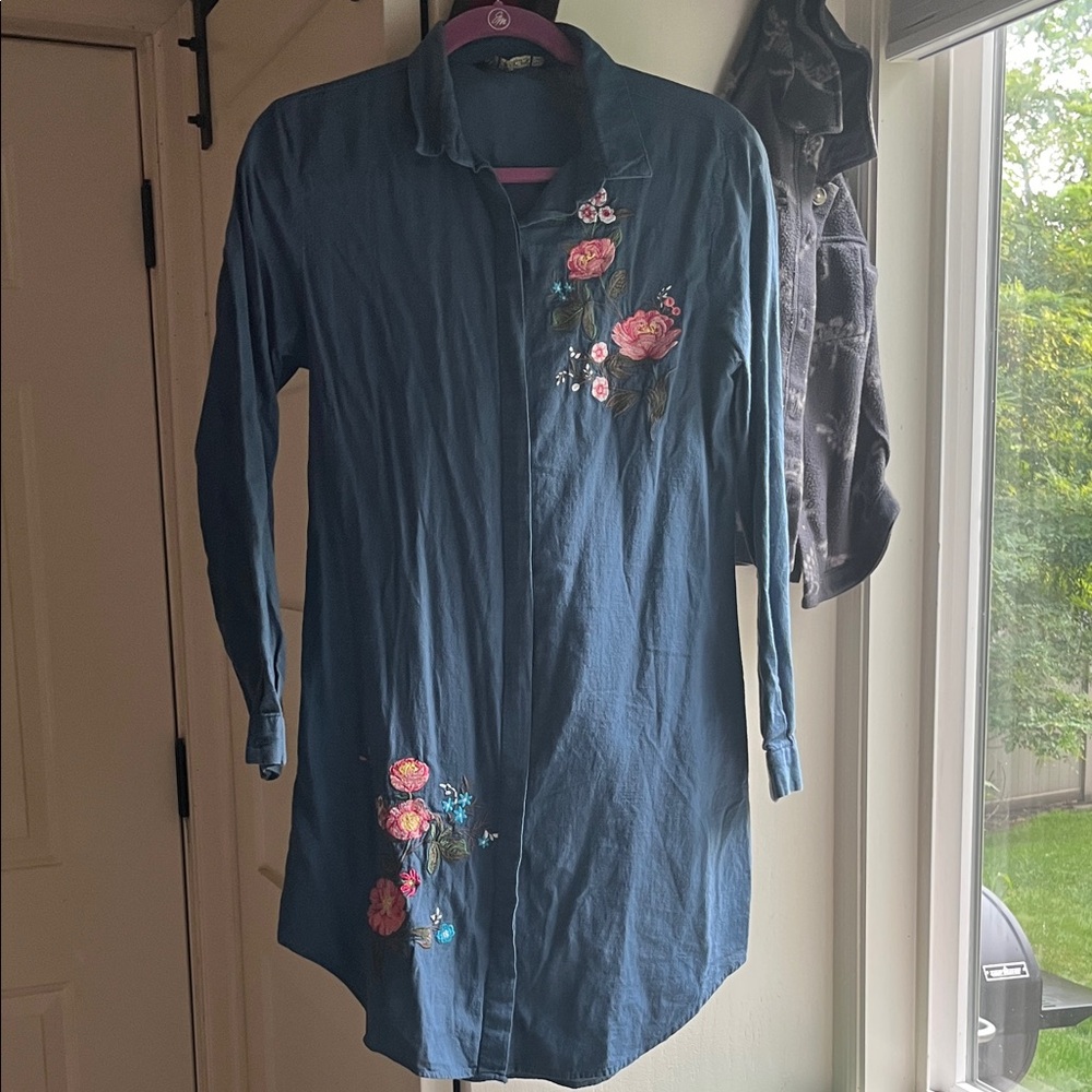 Floral Embroidered Long Sleeve Dress - Blue